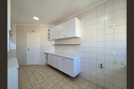 Apartamento à venda com 128m², 3 quartos e 2 vagas Apartamento à venda com 128m², 3 quartos e 2 vagasCozinha
