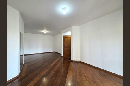 Apartamento à venda com 128m², 3 quartos e 2 vagas Apartamento à venda com 128m², 3 quartos e 2 vagasSala