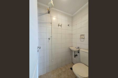 Apartamento à venda com 128m², 3 quartos e 2 vagas Apartamento à venda com 128m², 3 quartos e 2 vagasBanheiro de serviço
