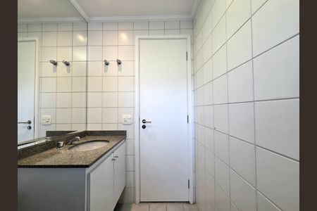 Apartamento à venda com 128m², 3 quartos e 2 vagas Apartamento à venda com 128m², 3 quartos e 2 vagasBanheiro Social