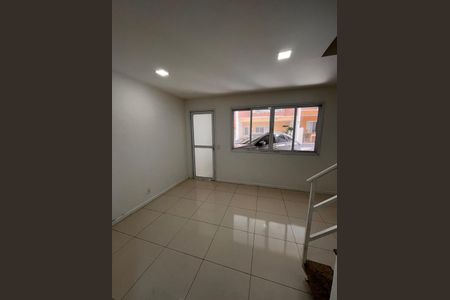 Sala de casa de condomínio à venda com 3 quartos, 91m² em Tanque, Rio de Janeiro