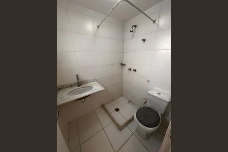 Banheiro de casa de condomínio à venda com 3 quartos, 91m² em Tanque, Rio de Janeiro