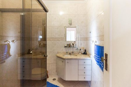 Apartamento à venda com 165m², 3 quartos e 2 vagas Apartamento à venda com 165m², 3 quartos e 2 vagasBanheiro Social