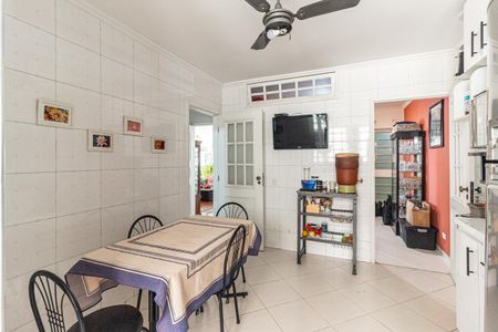 Apartamento à venda com 165m², 3 quartos e 2 vagas Apartamento à venda com 165m², 3 quartos e 2 vagasCozinha