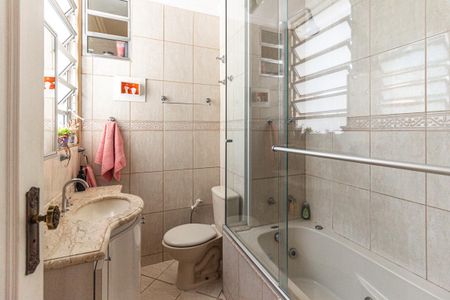 Apartamento à venda com 165m², 3 quartos e 2 vagas Apartamento à venda com 165m², 3 quartos e 2 vagasSuíte 1