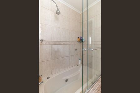 Apartamento à venda com 165m², 3 quartos e 2 vagas Apartamento à venda com 165m², 3 quartos e 2 vagasSuíte 1