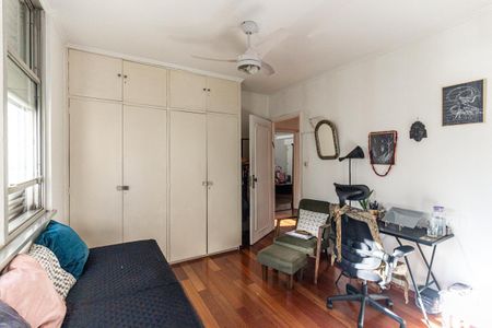 Apartamento à venda com 165m², 3 quartos e 2 vagas Apartamento à venda com 165m², 3 quartos e 2 vagasSuíte 2