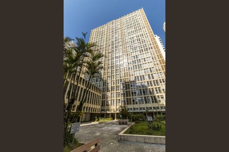 Apartamento à venda com 165m², 3 quartos e 2 vagas Apartamento à venda com 165m², 3 quartos e 2 vagasFachada