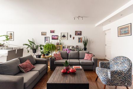 Apartamento à venda com 165m², 3 quartos e 2 vagas Apartamento à venda com 165m², 3 quartos e 2 vagasSala