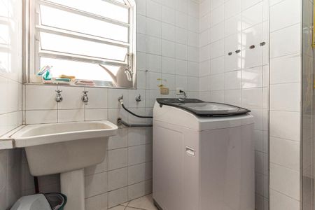Apartamento à venda com 165m², 3 quartos e 2 vagas Apartamento à venda com 165m², 3 quartos e 2 vagasÁrea de Serviço