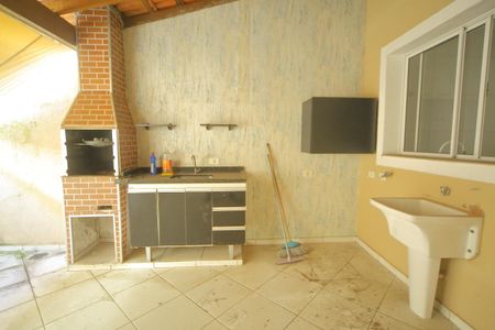 Casa de condomínio à venda com 117m², 3 quartos e 1 vagaChurrasqueira 