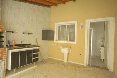 Casa de condomínio à venda com 117m², 3 quartos e 1 vagaChurrasqueira 