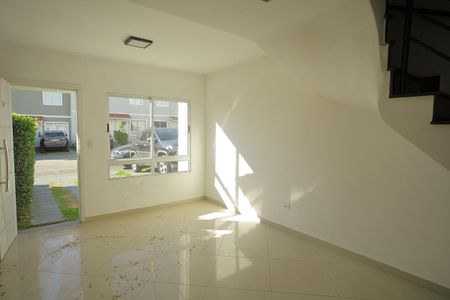 Casa de condomínio à venda com 117m², 3 quartos e 1 vagaSala