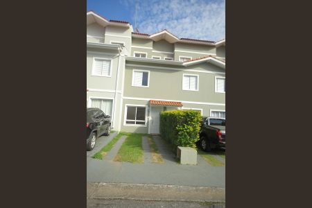 Casa de condomínio à venda com 117m², 3 quartos e 1 vagaFachada/Garagem