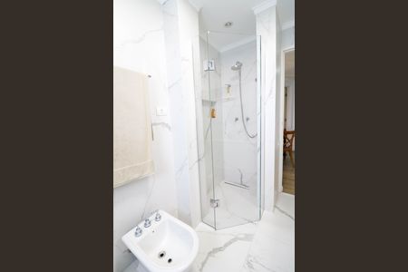 Apartamento para alugar com 200m², 4 quartos e 2 vagasBanheiro