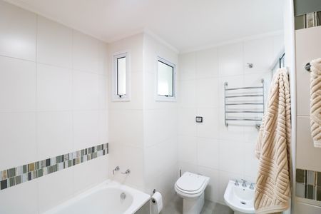 Apartamento para alugar com 200m², 4 quartos e 2 vagasBanheiro da Suíte