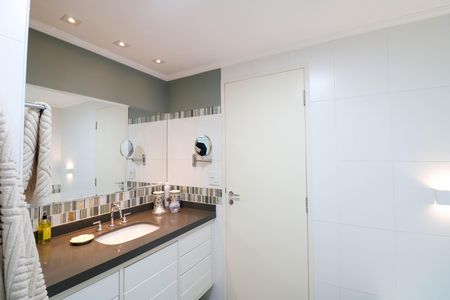 Apartamento para alugar com 200m², 4 quartos e 2 vagasBanheiro da Suíte