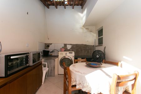 Casa à venda com 240m², 4 quartos e 4 vagas Casa à venda com 240m², 4 quartos e 4 vagasÁrea gourmet