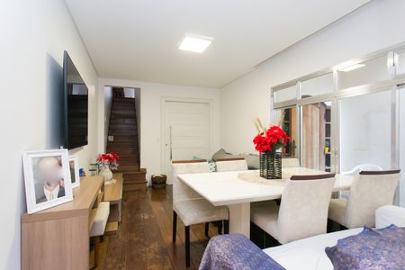 Sala 1  de casa à venda com 4 quartos, 240m² em Jardim Helena, São Paulo