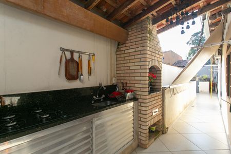 Casa à venda com 240m², 4 quartos e 4 vagas Casa à venda com 240m², 4 quartos e 4 vagasÁrea gourmet