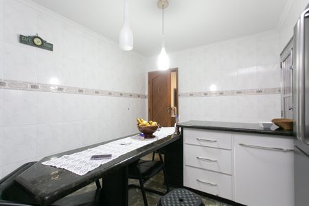 Casa à venda com 240m², 4 quartos e 4 vagas Casa à venda com 240m², 4 quartos e 4 vagasCozinha 1