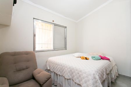 Casa à venda com 240m², 4 quartos e 4 vagas Casa à venda com 240m², 4 quartos e 4 vagasQuarto 4