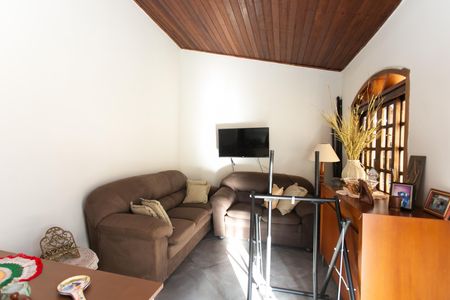 Casa à venda com 240m², 4 quartos e 4 vagas Casa à venda com 240m², 4 quartos e 4 vagasSala 2