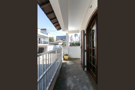 Casa à venda com 240m², 4 quartos e 4 vagas Casa à venda com 240m², 4 quartos e 4 vagasVaranda do Quarto 1