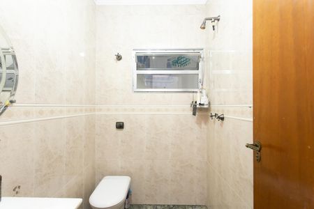 Casa à venda com 240m², 4 quartos e 4 vagas Casa à venda com 240m², 4 quartos e 4 vagasBanheiro 3