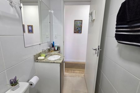 Apartamento para alugar com 104m², 3 quartos e 2 vagas Apartamento para alugar com 104m², 3 quartos e 2 vagasBanheiro Social