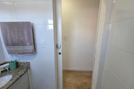 Apartamento para alugar com 104m², 3 quartos e 2 vagas Apartamento para alugar com 104m², 3 quartos e 2 vagasBanheiro da Suíte 1