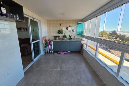 Apartamento para alugar com 104m², 3 quartos e 2 vagas Apartamento para alugar com 104m², 3 quartos e 2 vagasVaranda
