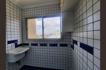 Área de serviço de apartamento para alugar com 2 quartos, 62m² em Vila Gumercindo, São Paulo