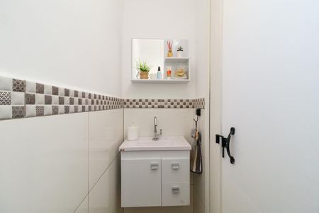 Apartamento à venda com 150m², 3 quartos e 2 vagasLavabo 2