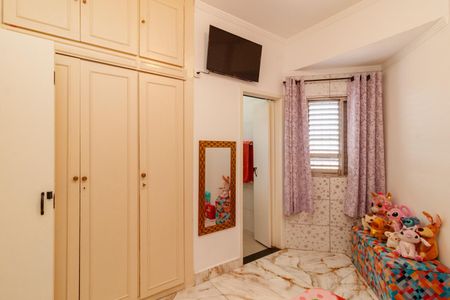 Apartamento à venda com 150m², 3 quartos e 2 vagasSuíte 2