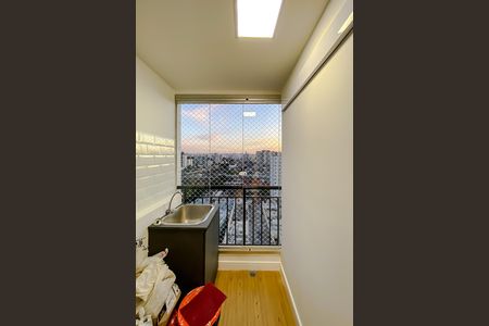 Apartamento para alugar com 53m², 2 quartos e 1 vaga Apartamento para alugar com 53m², 2 quartos e 1 vagaÁrea de Serviço
