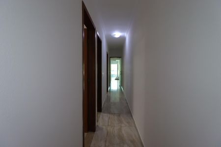 Casa para alugar com 85m², 3 quartos e 2 vagasCorredor