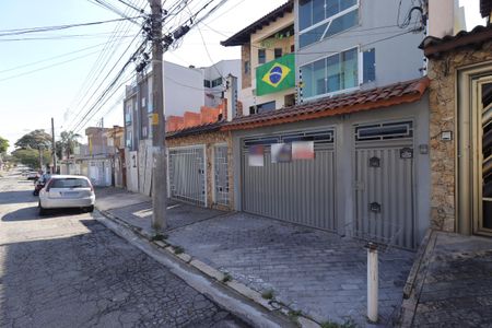 Casa para alugar com 85m², 3 quartos e 2 vagasFachada