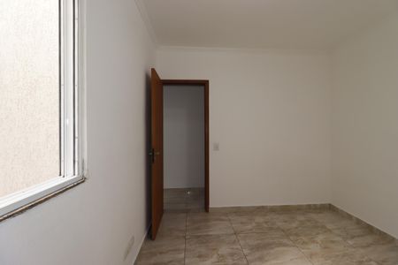 Casa para alugar com 85m², 3 quartos e 2 vagasQuarto 2