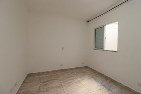 Casa para alugar com 85m², 3 quartos e 2 vagasQuarto 2