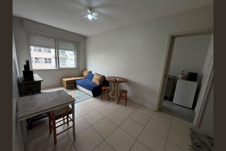 Apartamento à venda com 43m², 1 quarto e sem vaga Apartamento à venda com 43m², 1 quarto e sem vagaSala