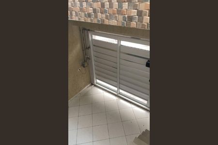 Casa à venda com 195m², 2 quartos e 2 vagasÁrea externa