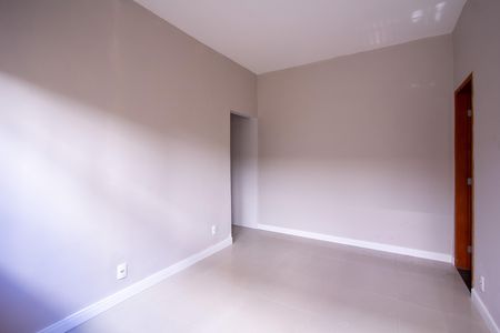 Casa para alugar com 70m², 2 quartos e sem vagaSala