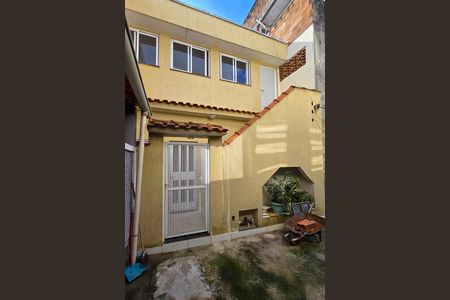 Casa para alugar com 70m², 2 quartos e sem vagaFachada