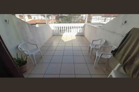 Casa à venda com 120m², 2 quartos e 2 vagasVaranda do Quarto 1