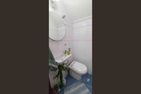 Casa à venda com 120m², 2 quartos e 2 vagasLavabo