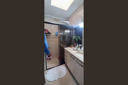 Casa à venda com 120m², 2 quartos e 2 vagasBanheiro Social