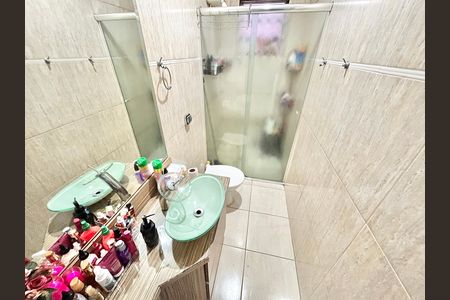 Casa à venda com 216m², 4 quartos e 1 vaga Casa à venda com 216m², 4 quartos e 1 vagaBanheiro
