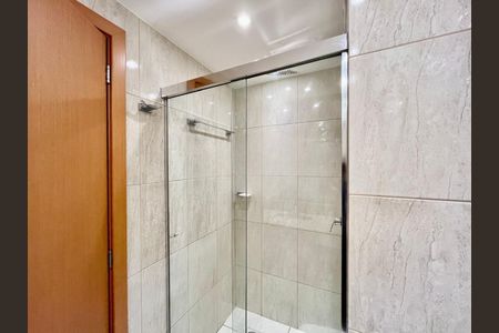 Apartamento para alugar com 76m², 2 quartos e 1 vaga Apartamento para alugar com 76m², 2 quartos e 1 vagaBanheiro