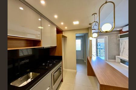 Apartamento para alugar com 76m², 2 quartos e 1 vaga Apartamento para alugar com 76m², 2 quartos e 1 vagaCozinha